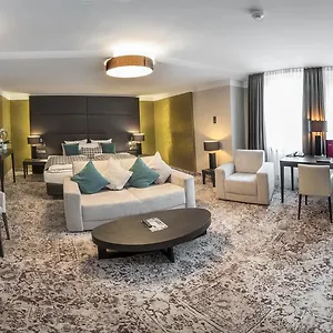 4* Ξενοδοχείο Drei Loewen
